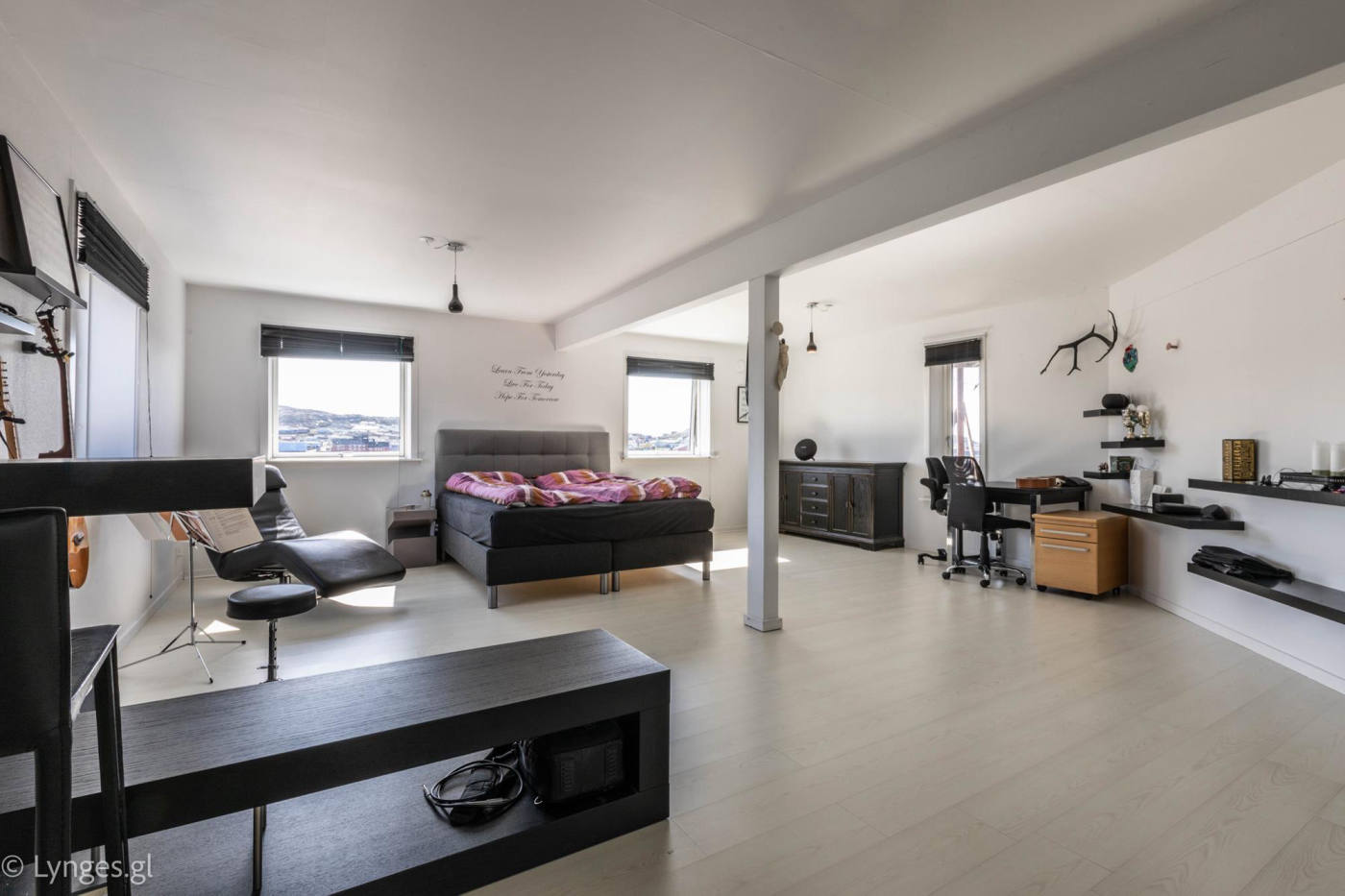 Будинок, 2863 м², 710 364$ — FAKTOR